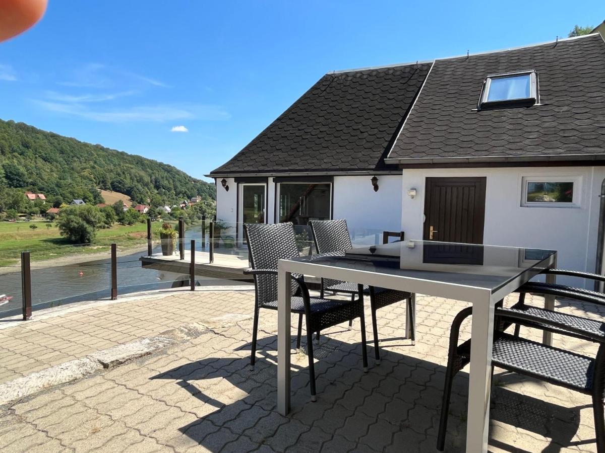 Saechsische-Schweiz-Ferienhaus-Wohnung-1-Mit-Elbblick-Sauna-Und-Kamin Кёнигштайн-ан-дер-Эльбе Экстерьер фото