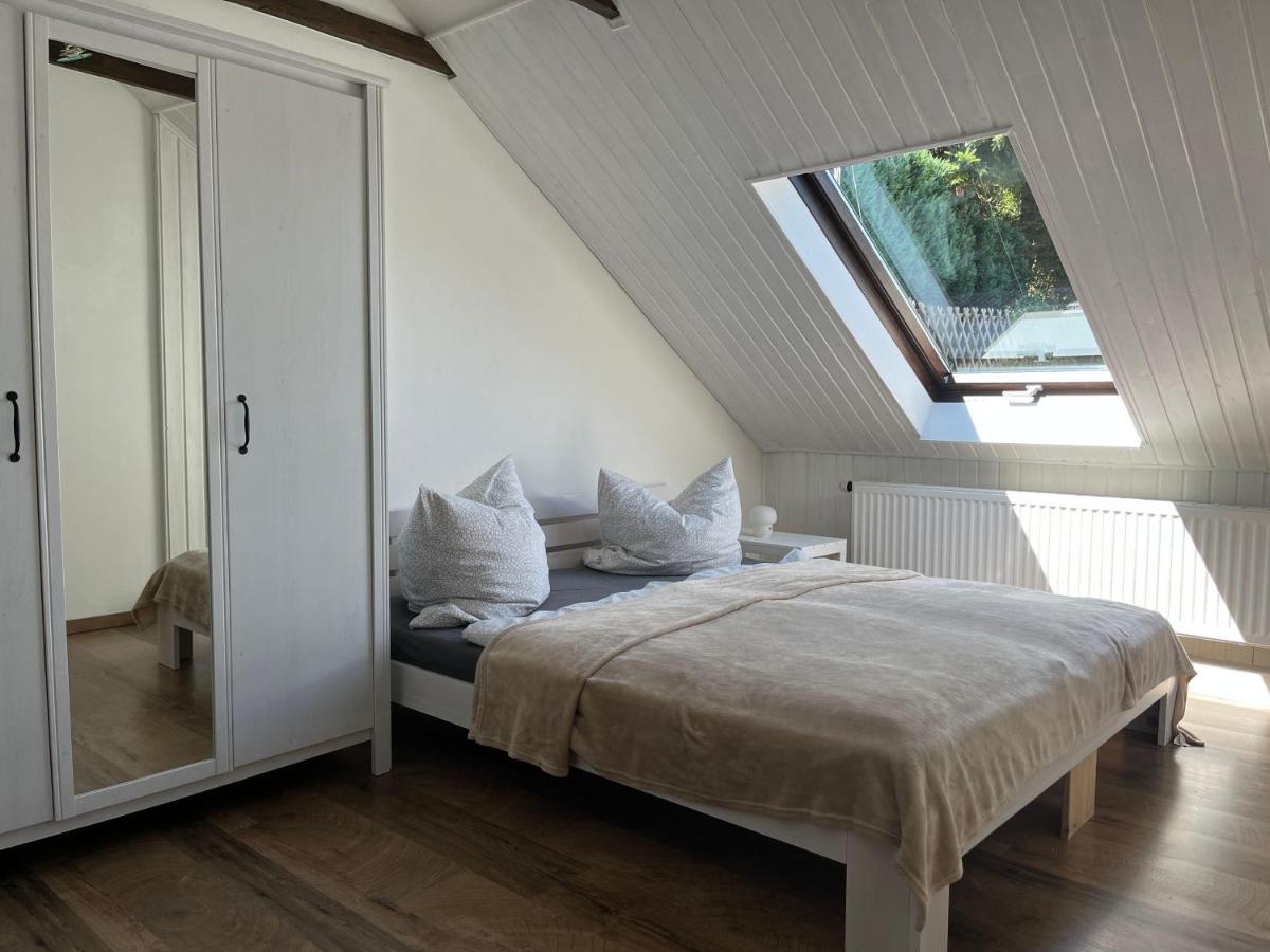 Saechsische-Schweiz-Ferienhaus-Wohnung-1-Mit-Elbblick-Sauna-Und-Kamin Кёнигштайн-ан-дер-Эльбе Экстерьер фото