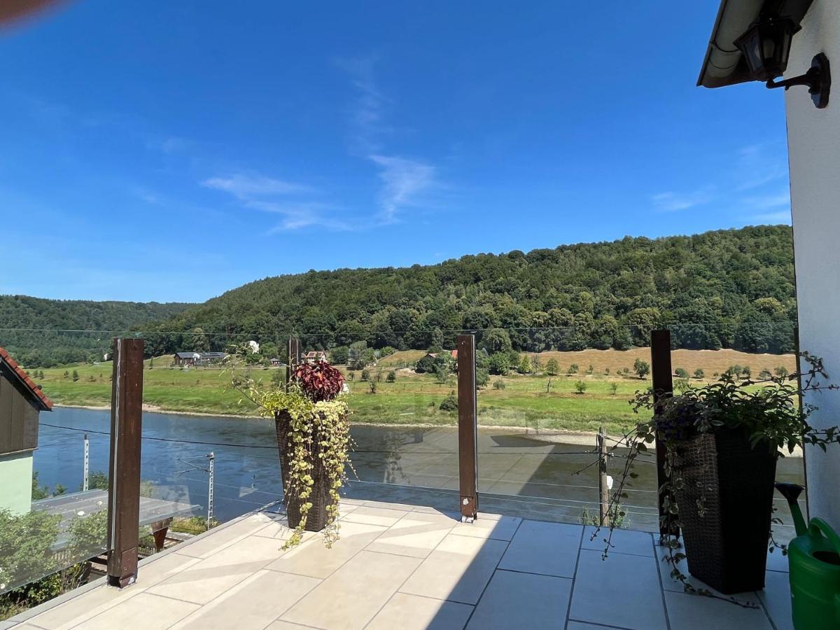 Saechsische-Schweiz-Ferienhaus-Wohnung-1-Mit-Elbblick-Sauna-Und-Kamin Кёнигштайн-ан-дер-Эльбе Экстерьер фото